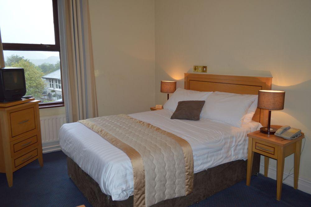 The Lakeside Hotel & Leisure Centre Killaloe Eksteriør bilde