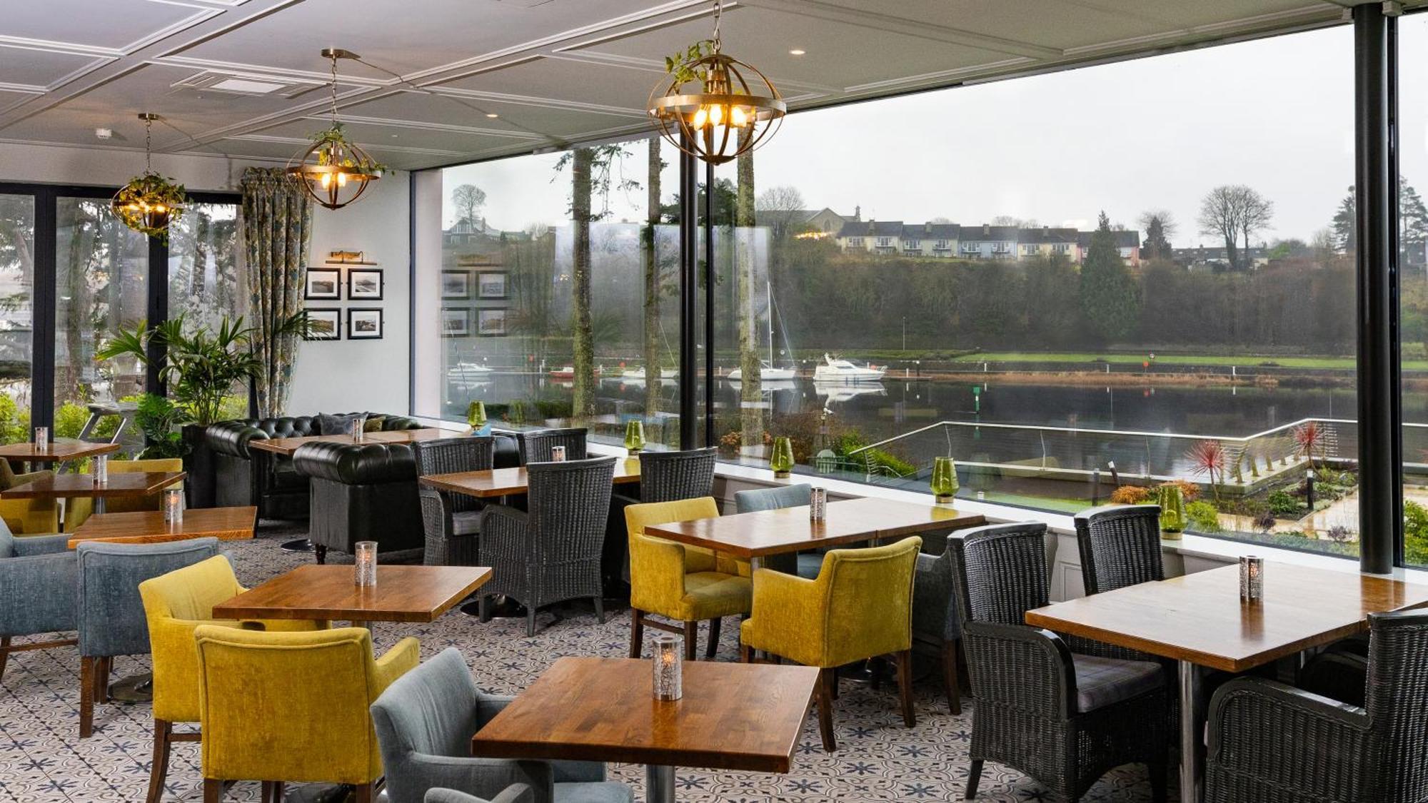 The Lakeside Hotel & Leisure Centre Killaloe Eksteriør bilde